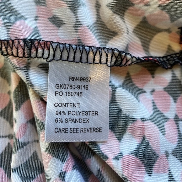 TAIL White Label Sleeveless 1/4 Zip Top Orange/Black pattern - Picture 10 of 11